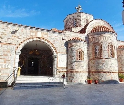 Ετήσιο Αρχιερατικό Μνημόσυνο μοναχής Αικατερίνης (Μαρκουλάκη) Ηγουμένης  Ι. Ησυχαστηρίου Αγίας Φωτεινής Ελληνοπεραμάτων